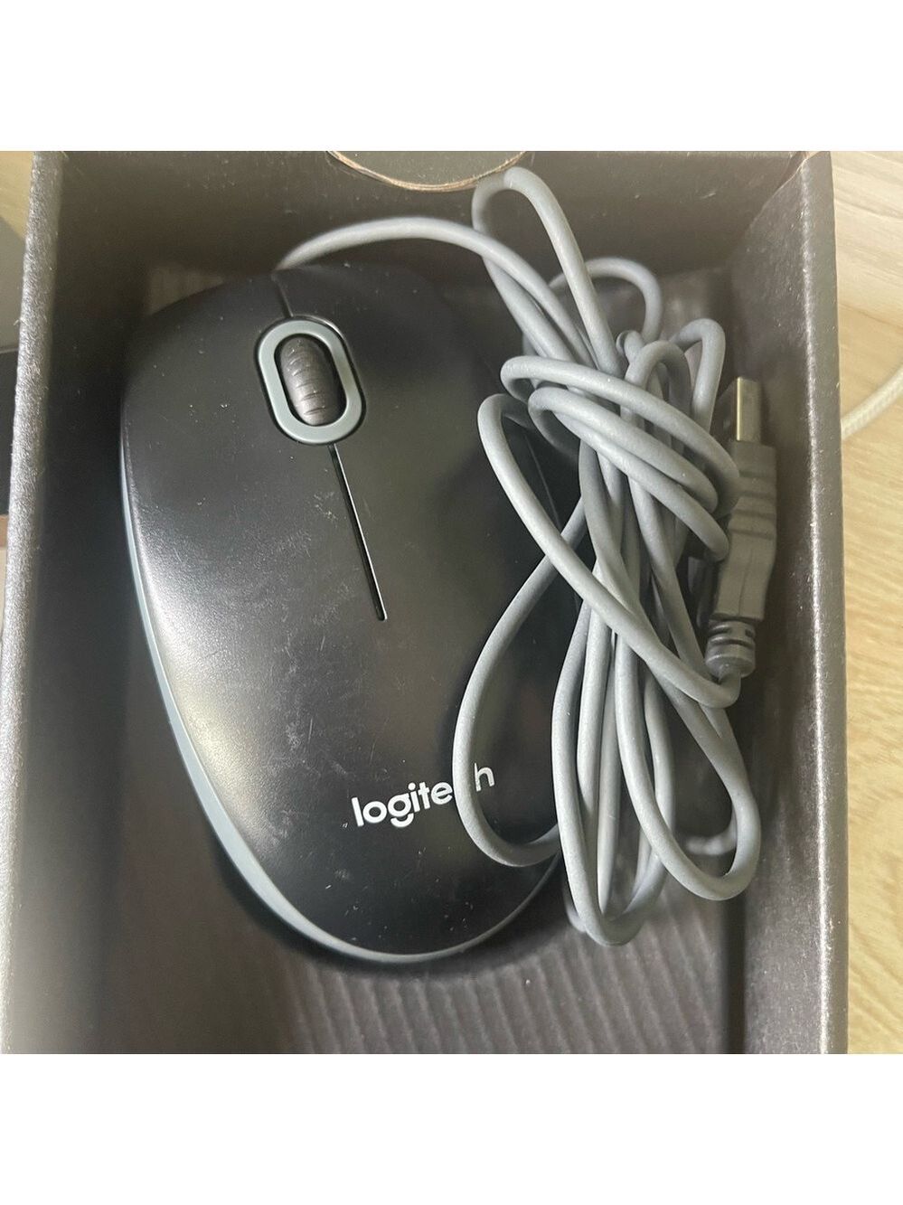Logitech M-U0026 Black/Gray USB Wired 3-Buttons Scroll Wheel Optical Mouse